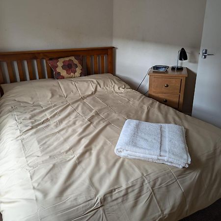 Georgian Terrace Town House In Mid Wales Villa Нютаун Екстериор снимка