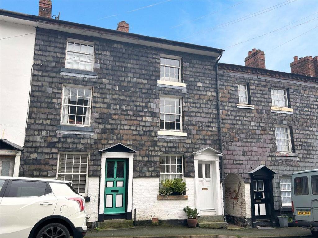 Georgian Terrace Town House In Mid Wales Villa Нютаун Екстериор снимка